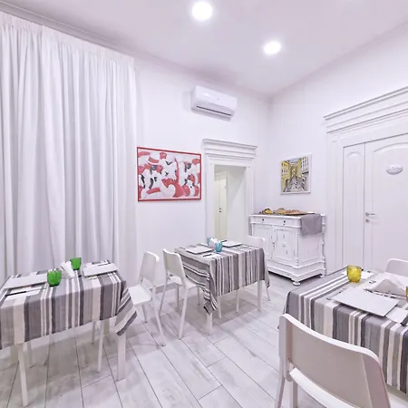 Rest A Panzió Nápoly