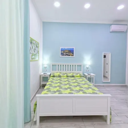 Oda ve Kahvaltı Rest A 4*